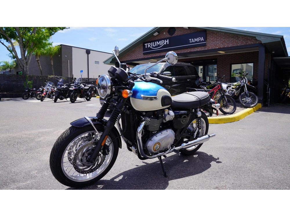 2026 Triumph Bonneville T120 alt