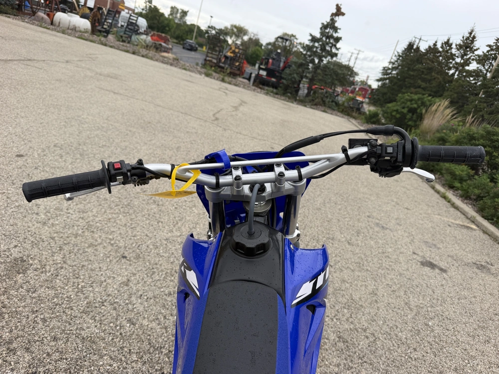 2026 Yamaha Tt-r230 alt