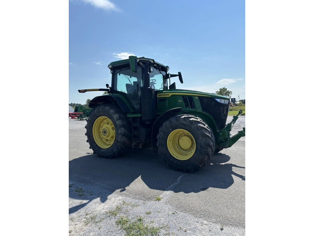 2021 John Deere 7r 250 alt