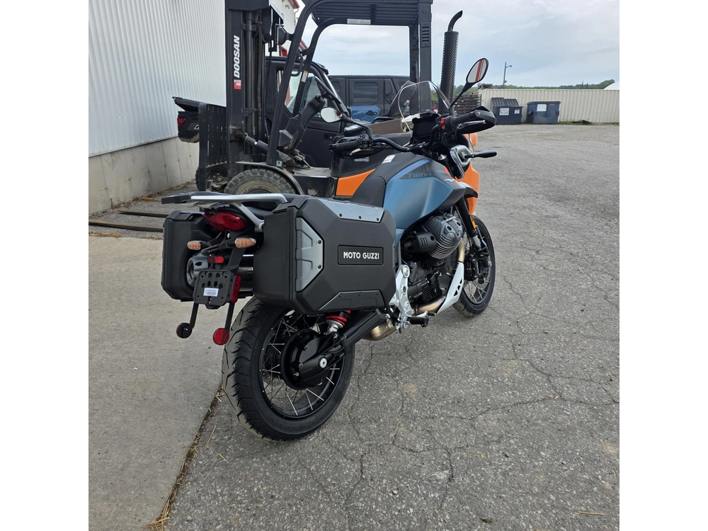 2027 Moto Guzzi V85 Tt Travel alt