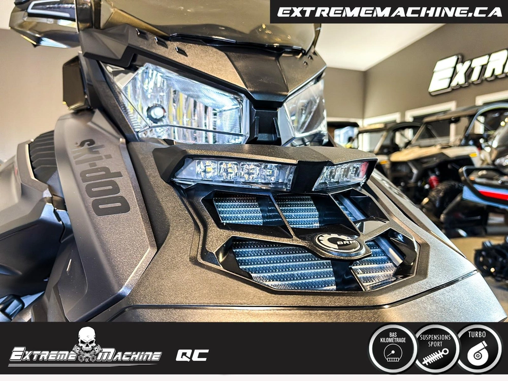 Skidoo Ski Doo Mach Z 900 Turbo R Seulement 979 Km!!!! 2022 alt
