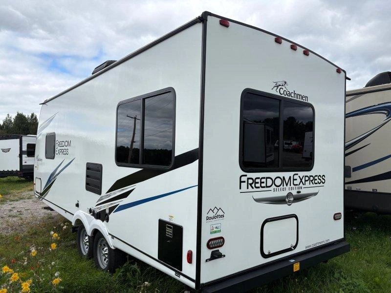 2023 Coachmen Freddom alt
