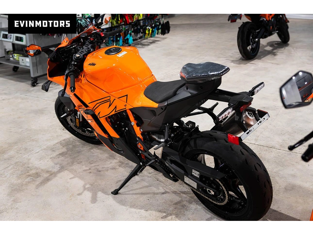 2026 Ktm 990 Rc R
