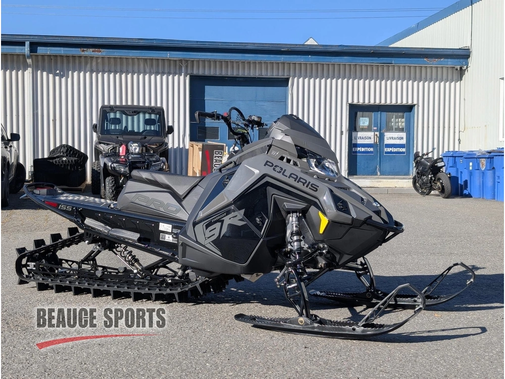 2025 Polaris Patriot 9r Pro Rmk 155 Motoneige Montagne Poudreuse Hors-piste Backcountry Neige Profonde Boondocking Grimpe Arbres Haute Performance 2 Temps Légère Summit Mountain Cat Khaos alt