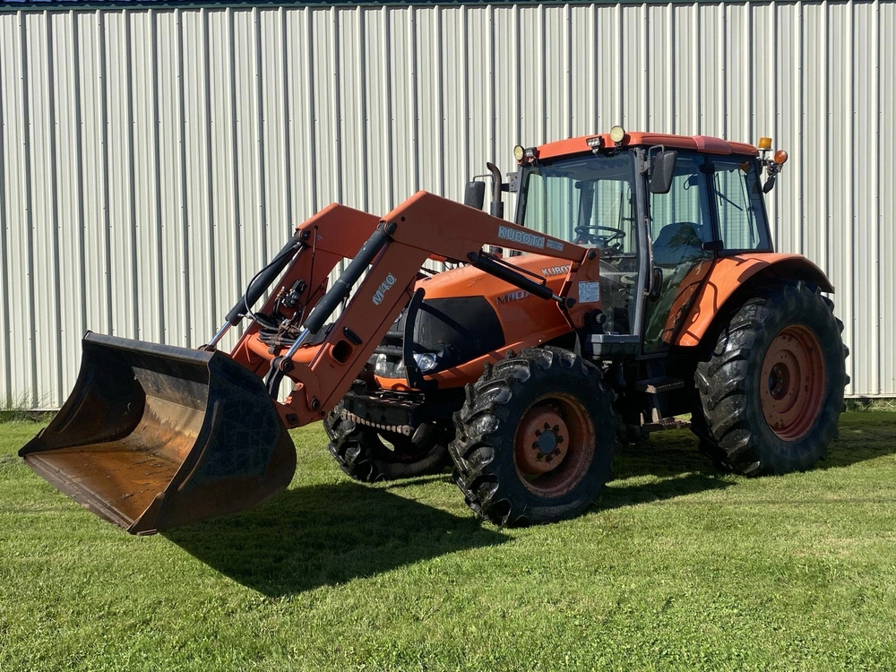 Kubota M110 2010