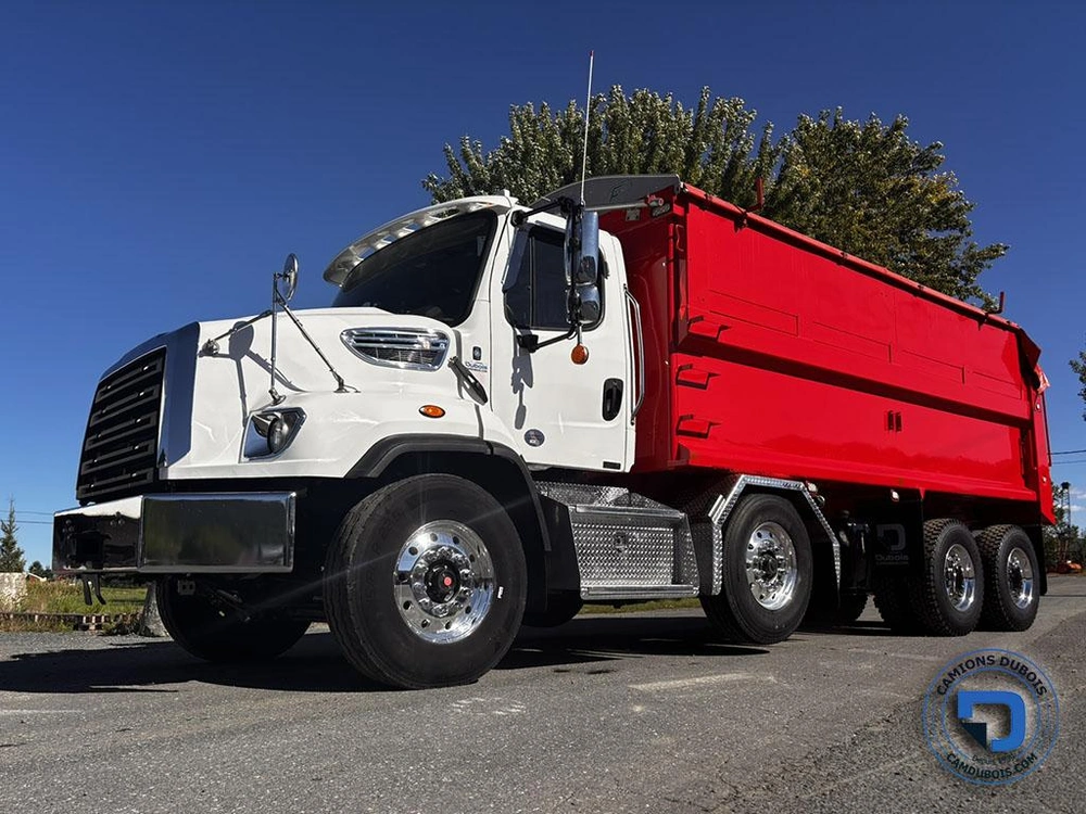 Freightliner 114sd 2022 alt