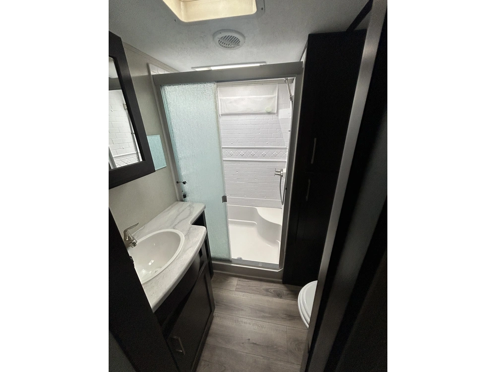 2020 Sanibel 3702 alt