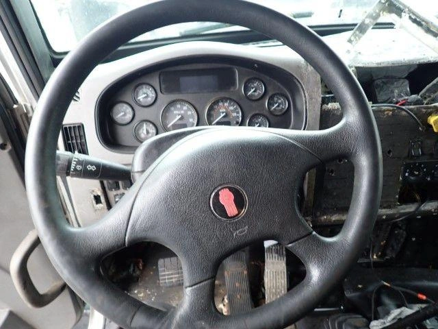 Peterbilt 337 2018