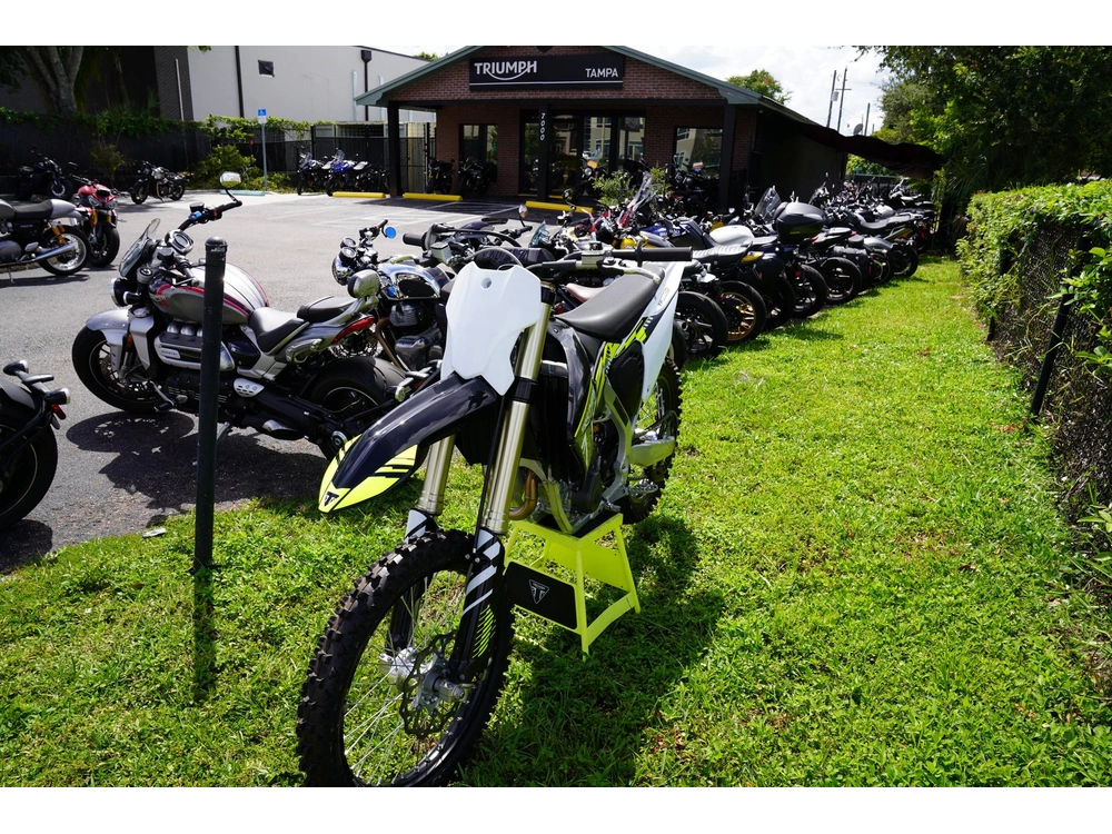 2025 Triumph Tf250-x alt