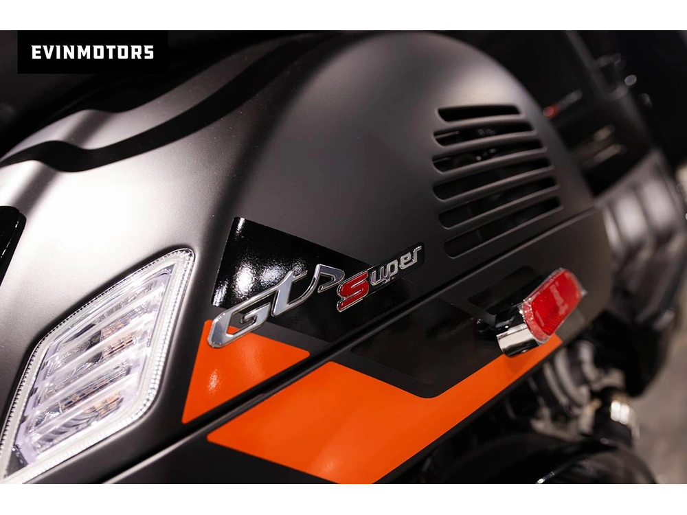 2025 Vespa Gts 300