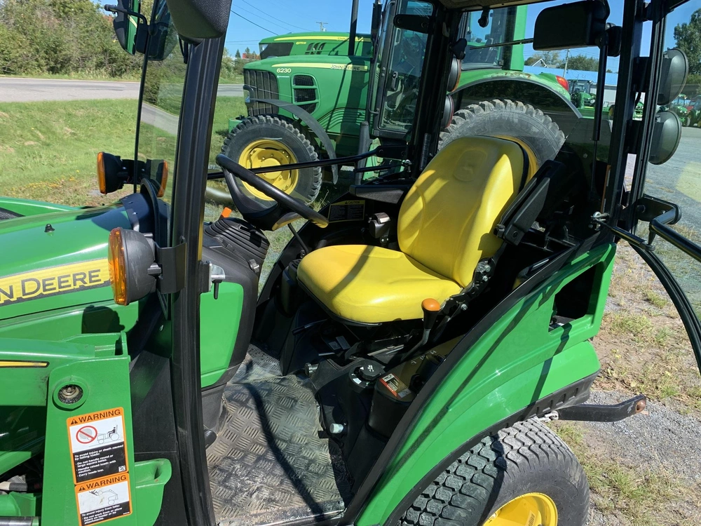 2017 John Deere 1025r alt