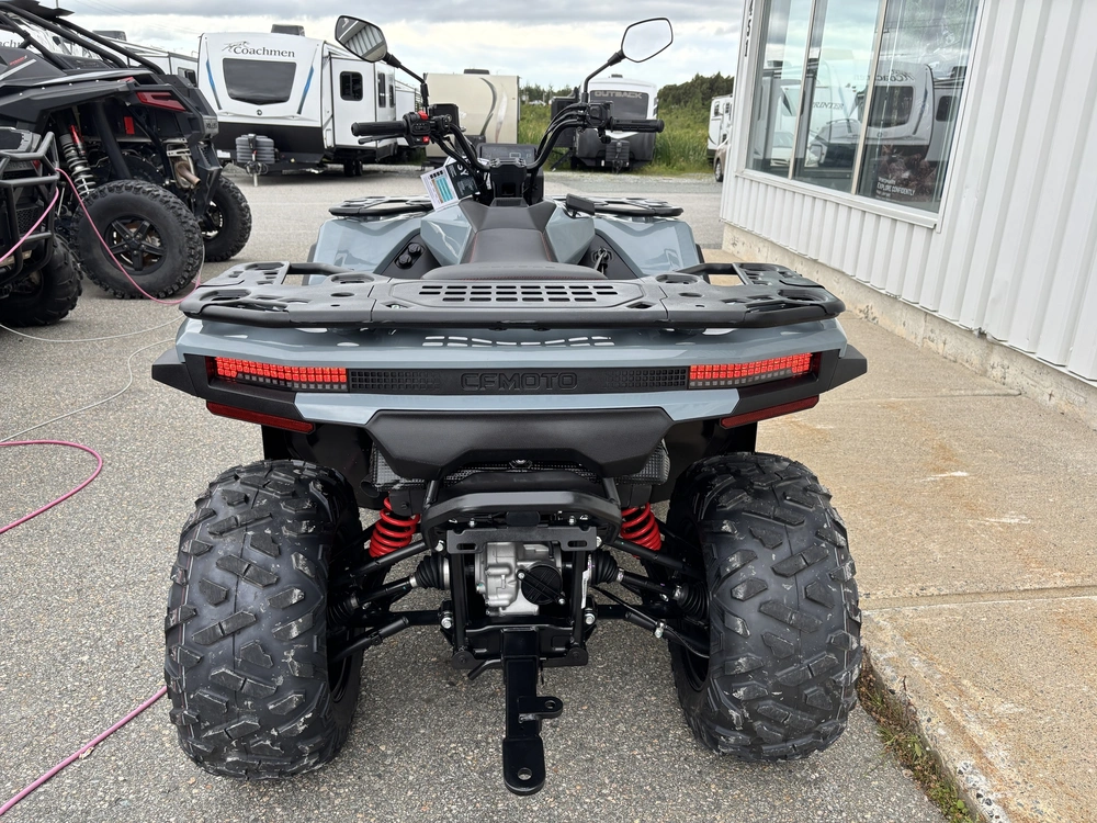 2027 Cfmoto Cforce C4 alt