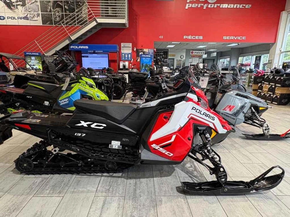 2027 Polaris 850 Indy Xc 137 7s alt
