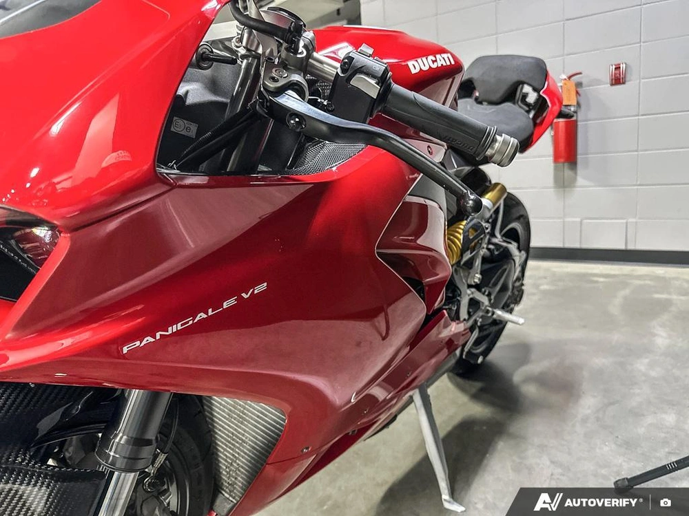 2025 Ducati Panigale V2