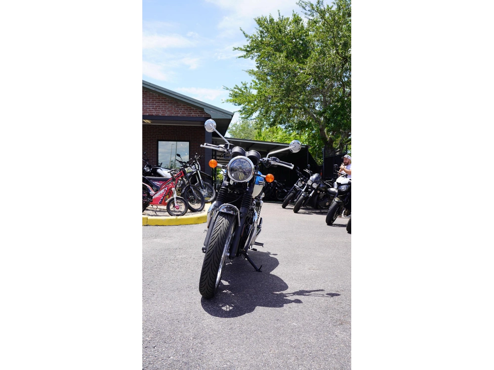 2026 Triumph Bonneville T120 alt