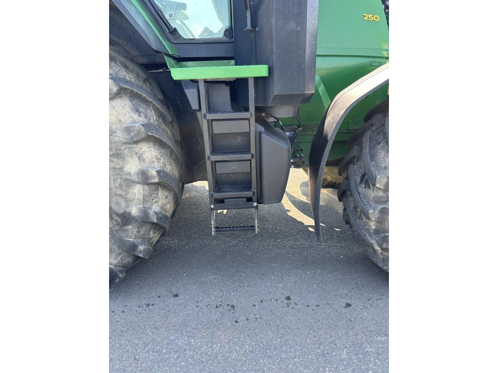 2021 John Deere 7r 250 alt