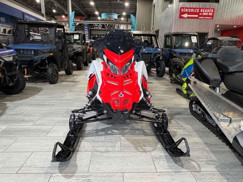 2027 Polaris 850 Indy Xc 137 7s alt