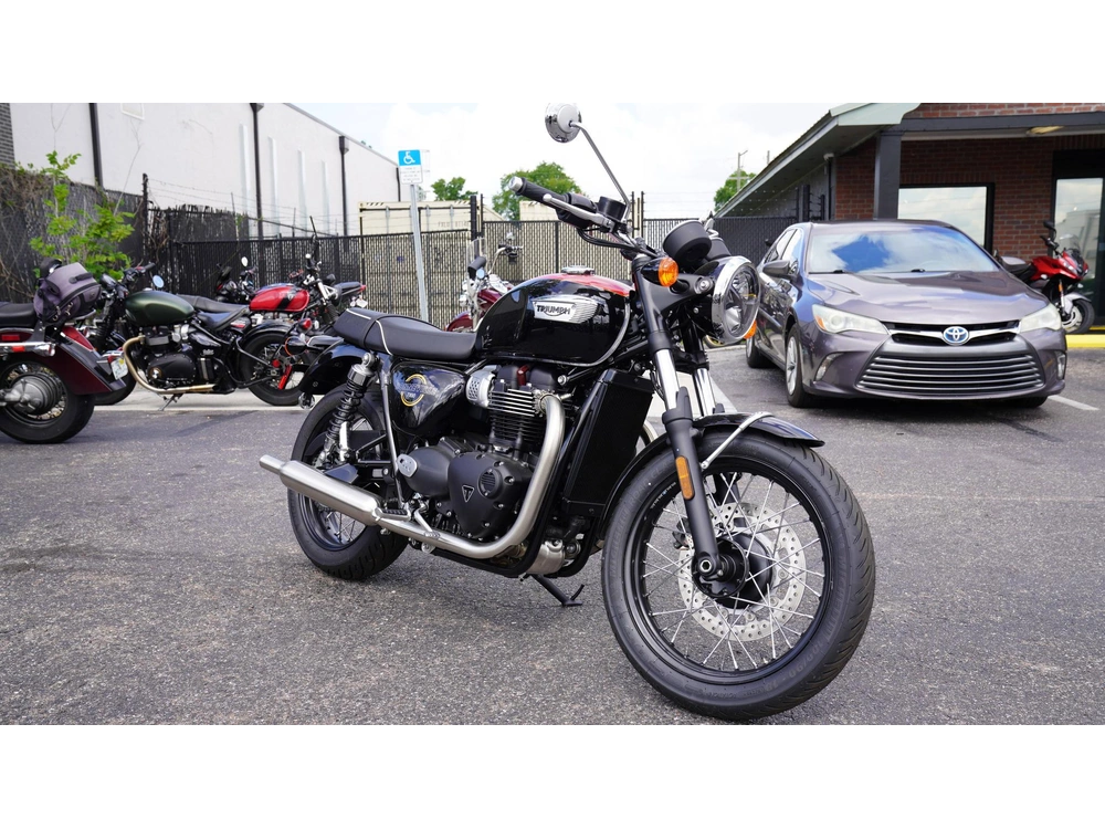 2026 Triumph Bonneville T100 alt