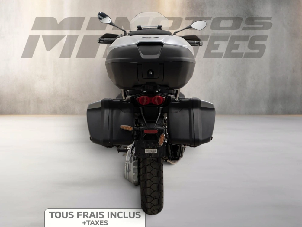 2024 Moto Guzzi Stelvio alt