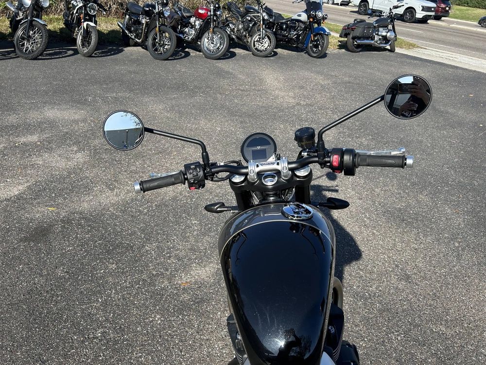 2025 Triumph Speed Twin 900 alt