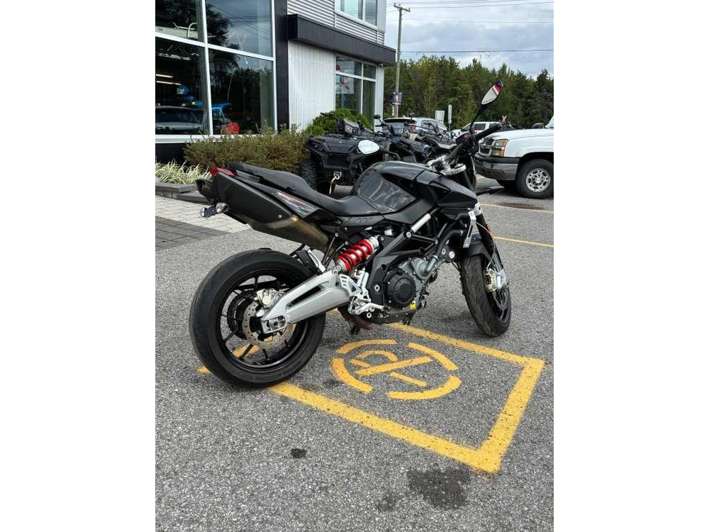 Aprilia Shiver 750 2016 alt