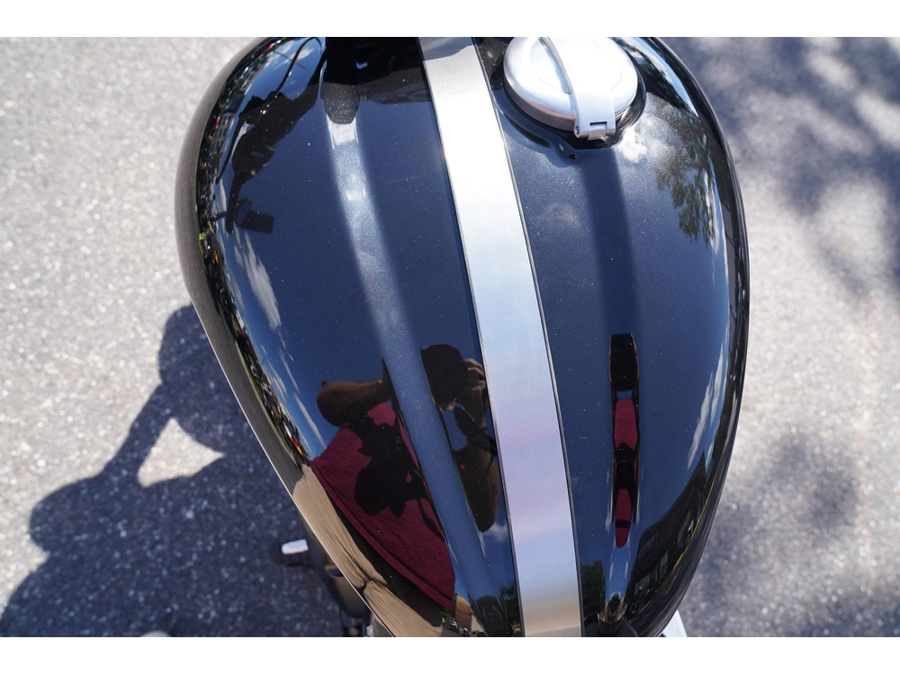 2026 Triumph Rocket 3 Storm R alt