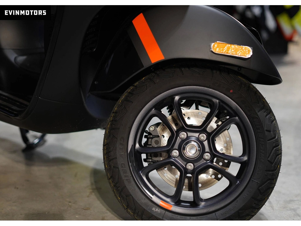 2025 Vespa Gts 310
