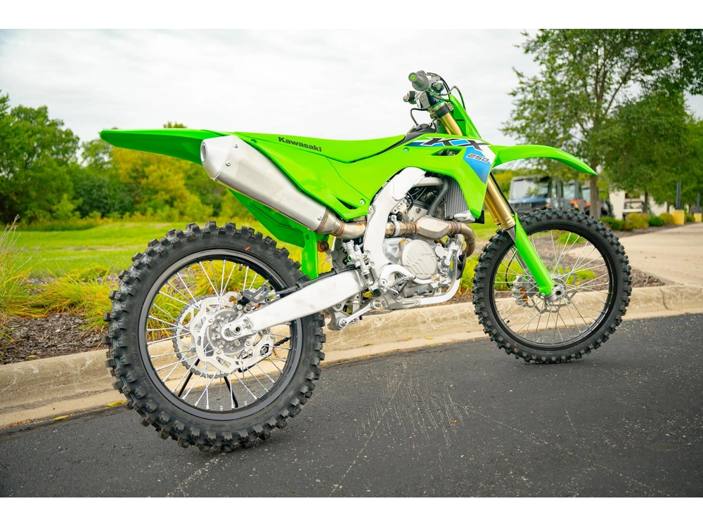 2026 Kawasaki Kx™250 alt