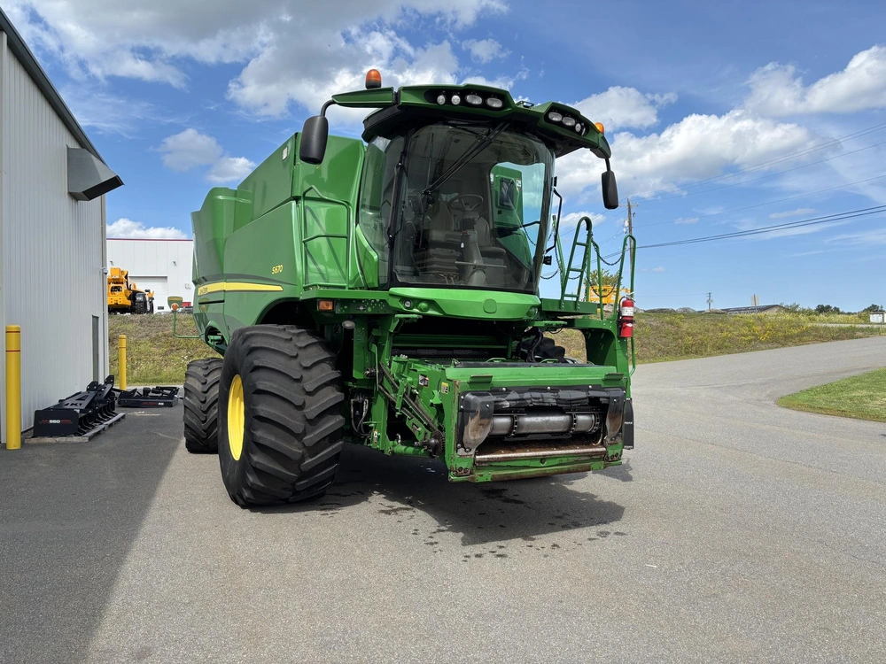 John Deere S670 2017 alt