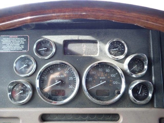 Peterbilt 365 2011