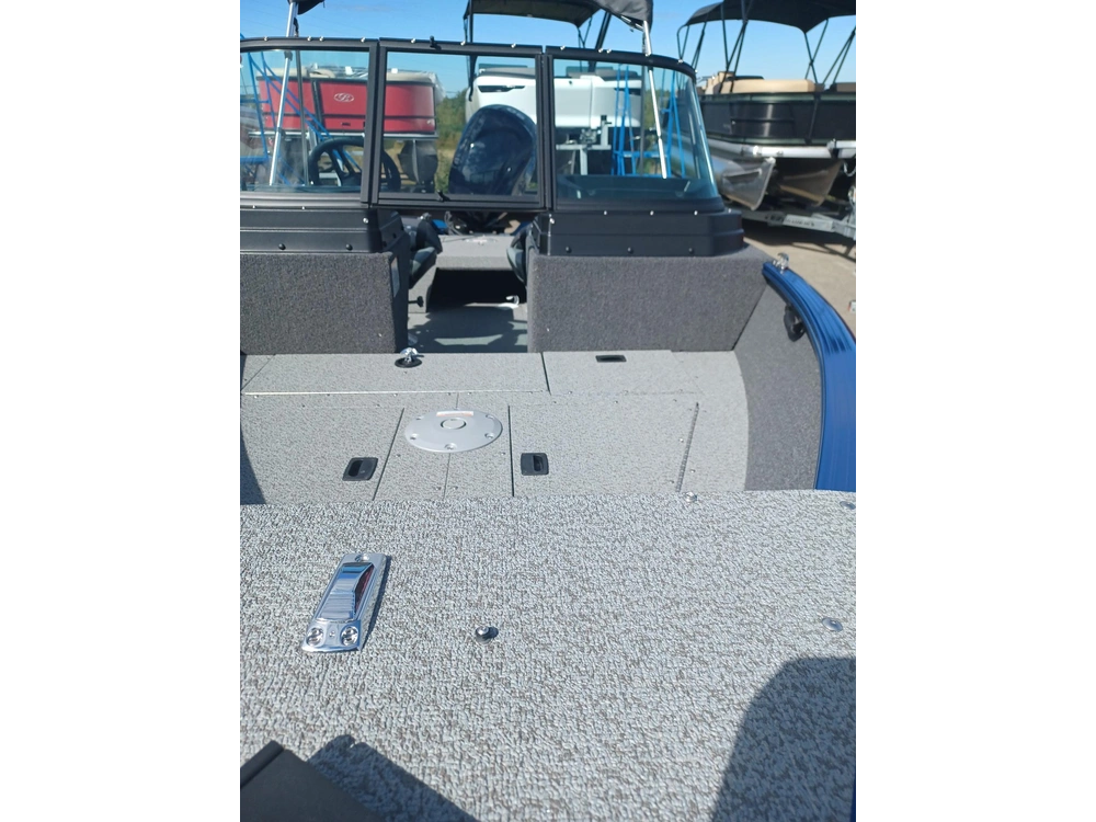 2025 Lund Boat Co 1650 Rebel Xs alt