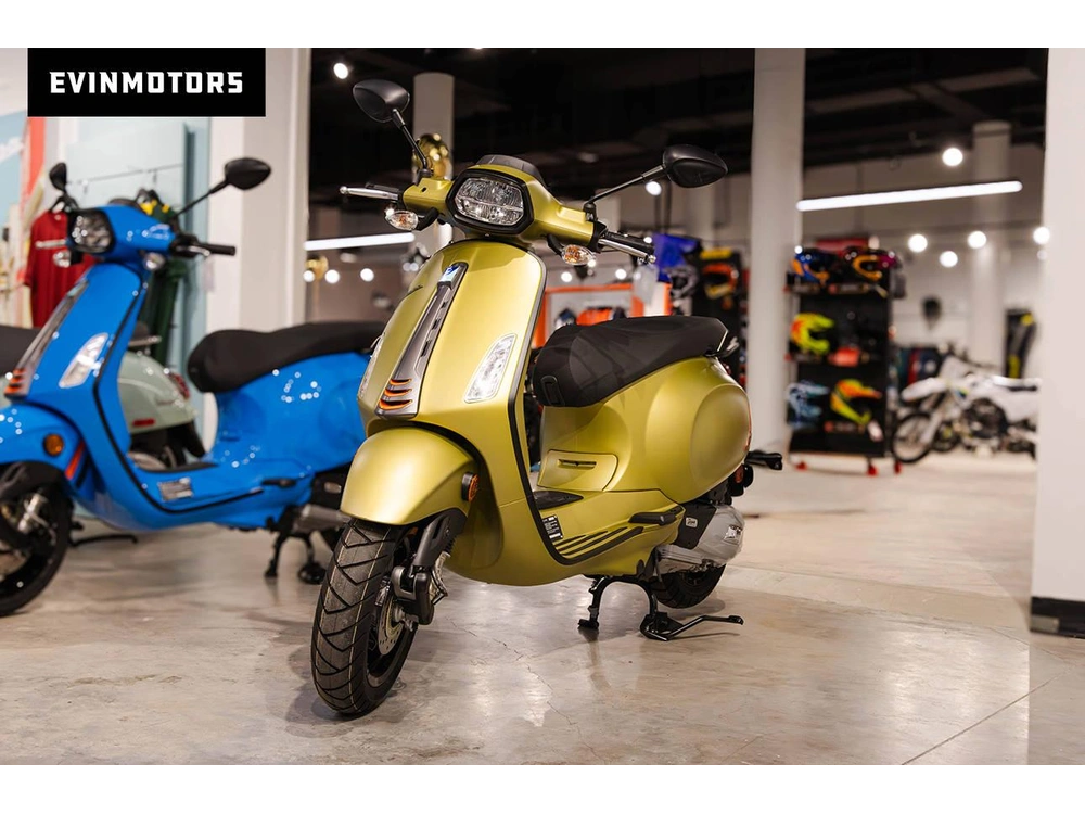 2025 Vespa Primavera 150