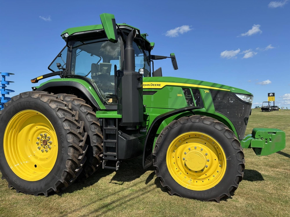 2023 John Deere 7r 210