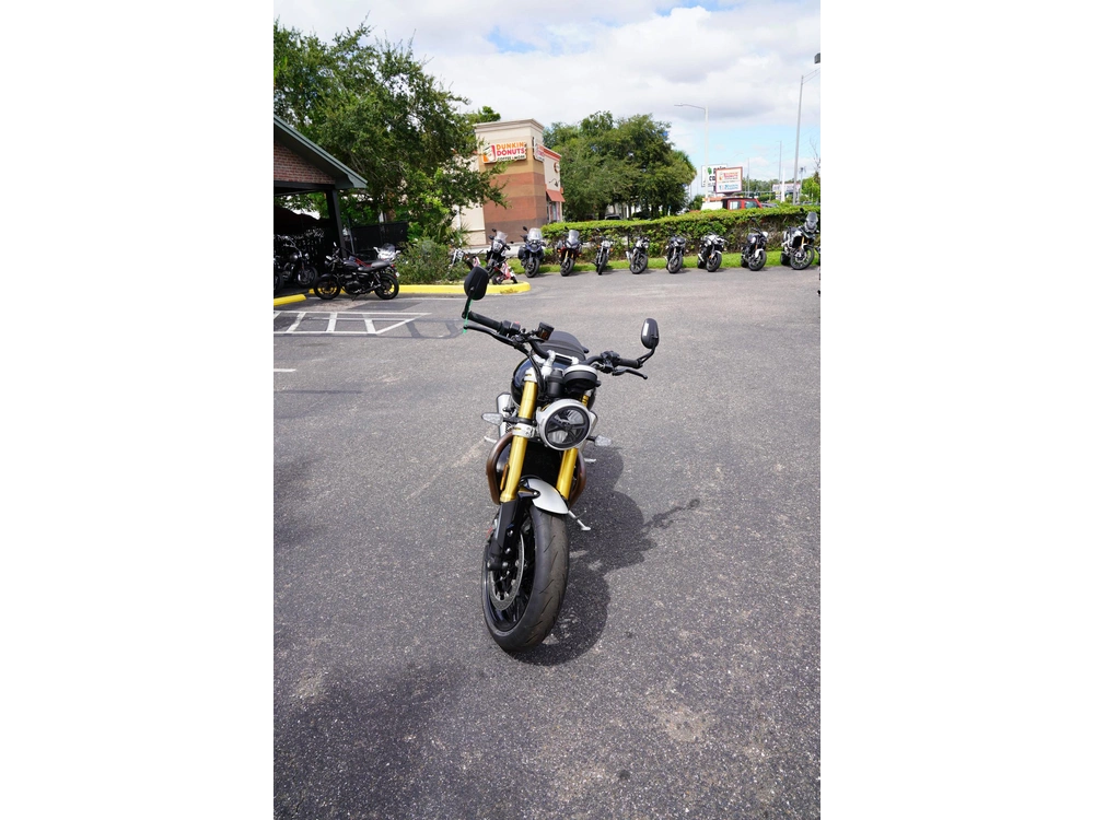 2025 Triumph Speed Twin 1200 Rs alt