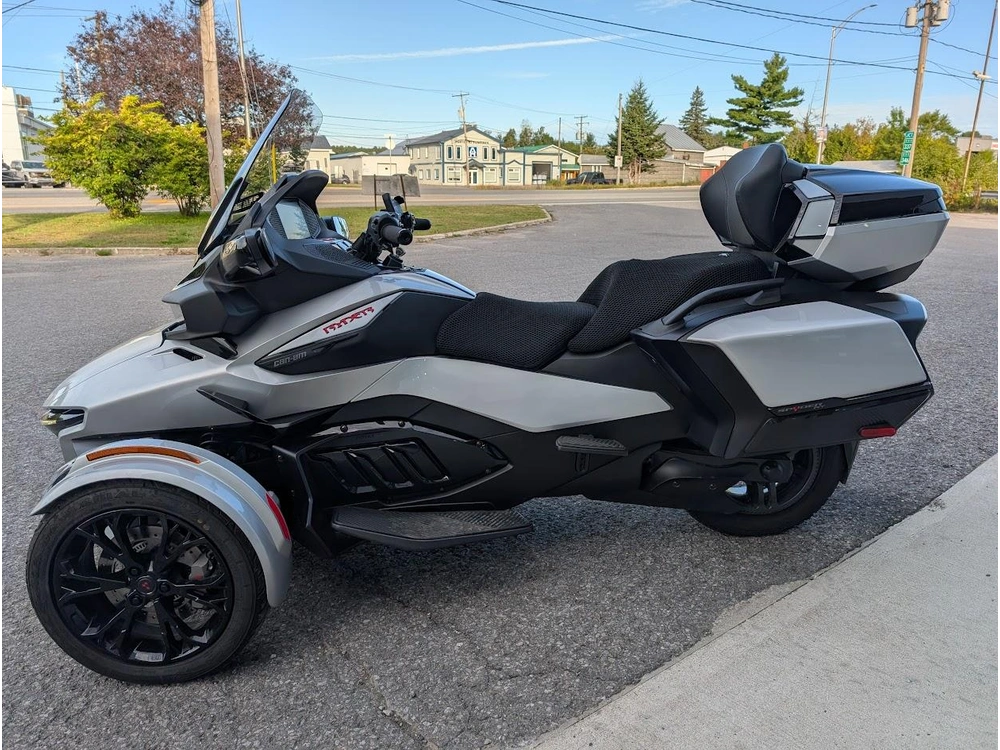 Bombardier Spyder Rt Limited 2024 alt