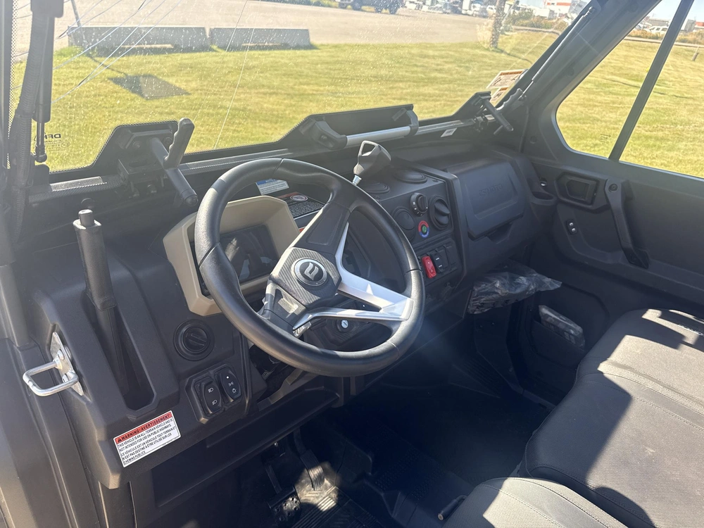 2025 Cfmoto Uforce 1000 Xl Pro alt