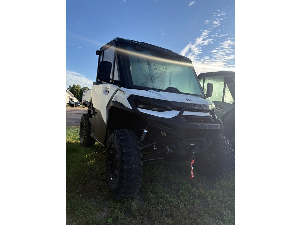 2027 Can-am Def Ltd 65 Hd11 alt