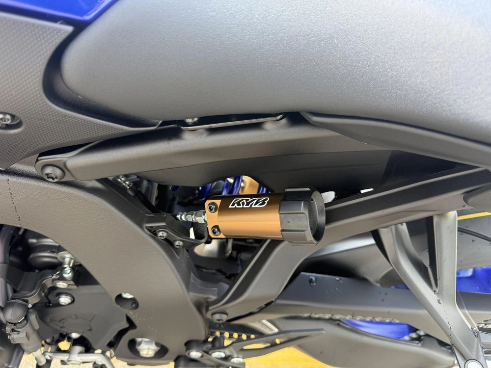 2027 Yamaha Yzf-r9 alt