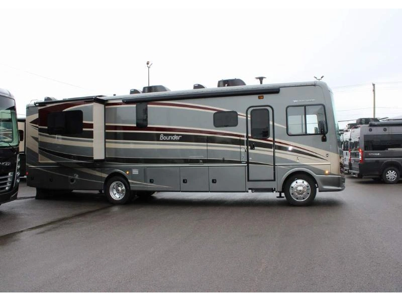 Fleetwood Bounder 35k 2016 alt