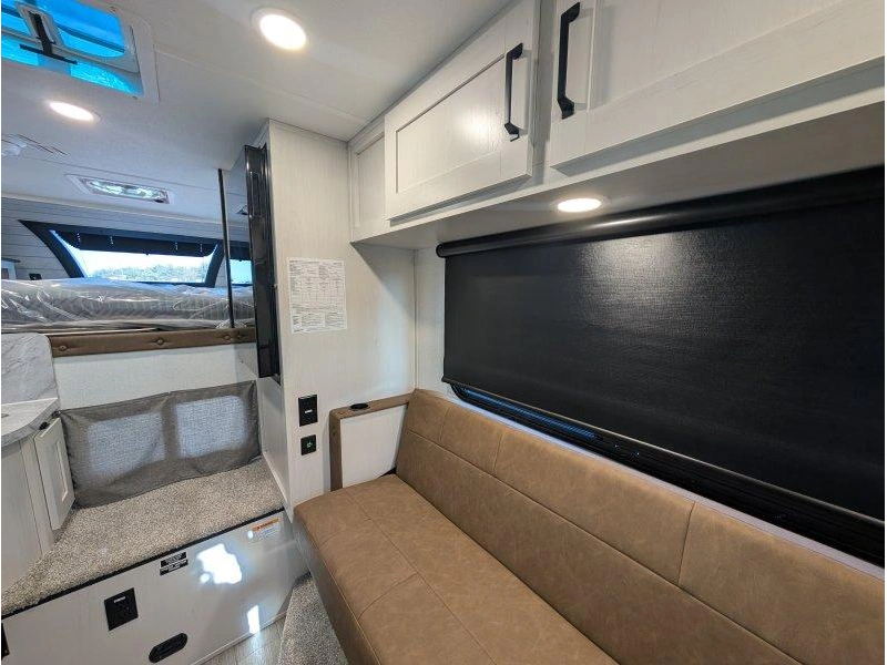 Palomino Real Lite 1803 2027 alt