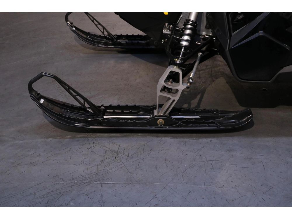 2027 Polaris 650 Titan Adventure 155 alt