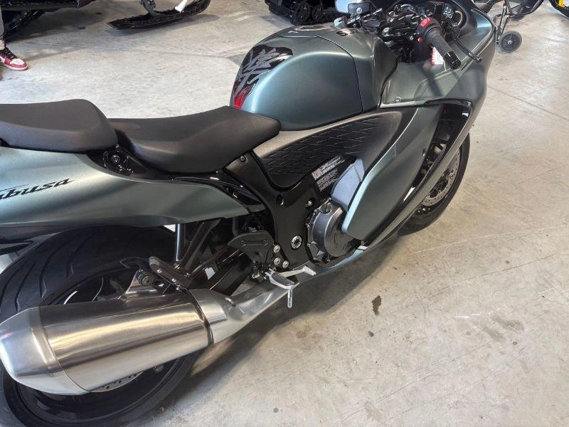 Suzuki Hayabusa 2025 alt