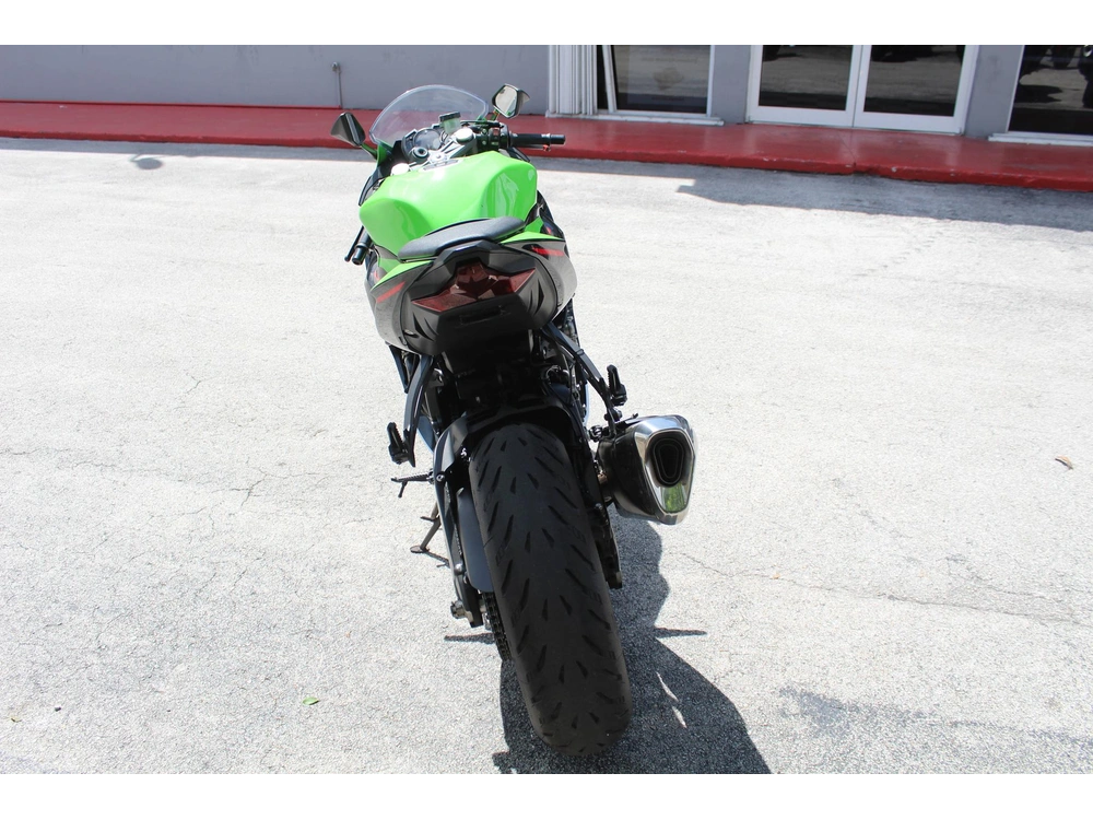 2021 Kawasaki Ninja6r