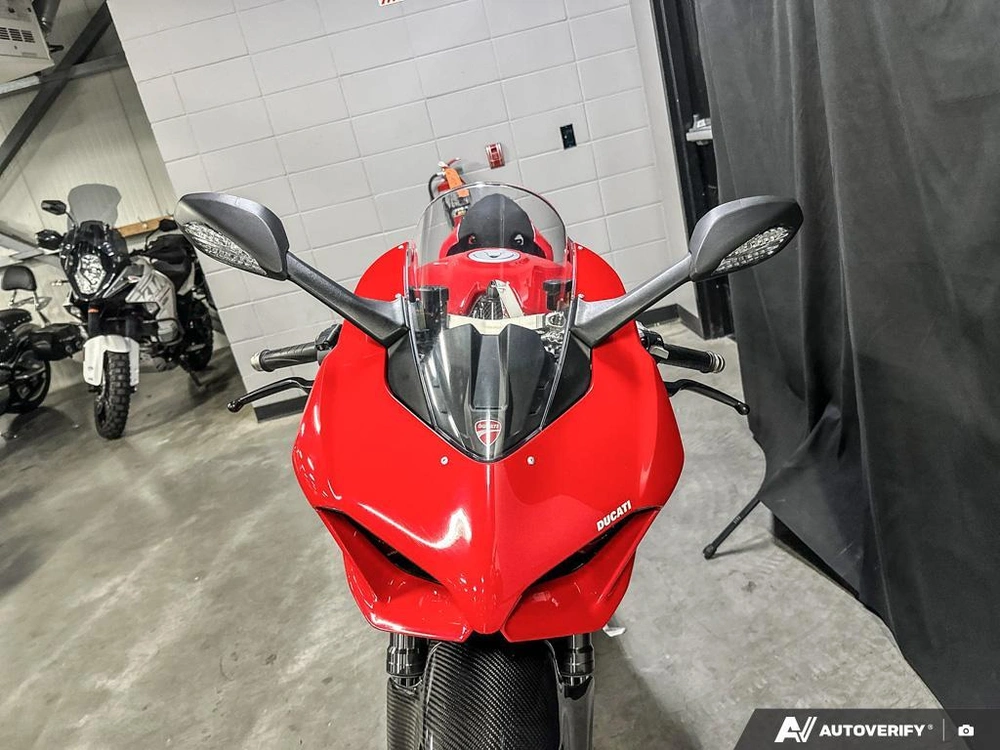 2025 Ducati Panigale V2
