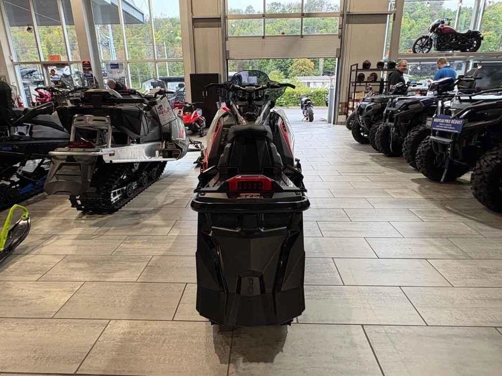 2027 Polaris 850 Indy Xc 137 7s alt