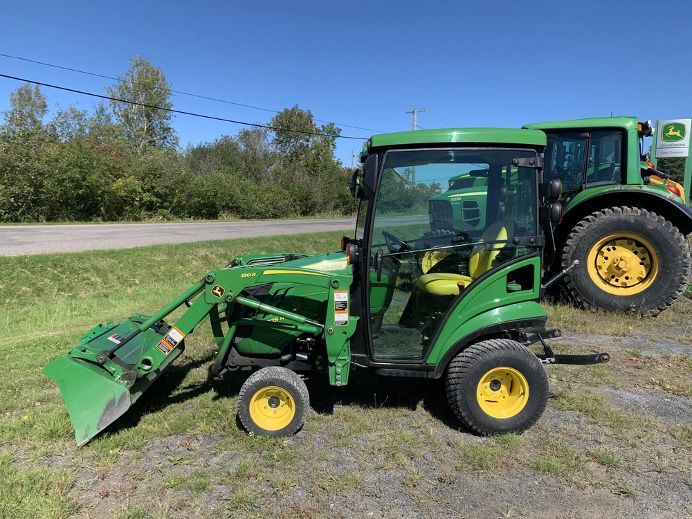2017 John Deere 1025r alt