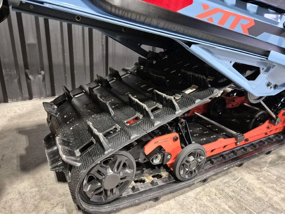 Ski-doo Expedition Xtreme 900 Ace Turbo R Cobra 1.8'' E.s. 2026 alt