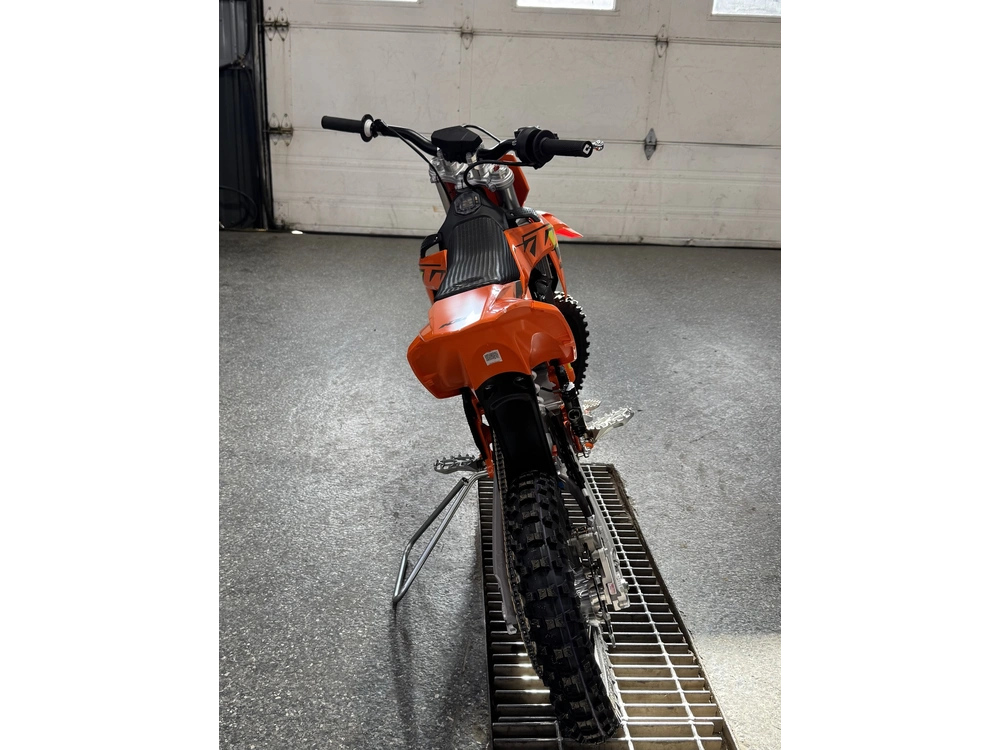 2027 Ktm Sx-e5 alt