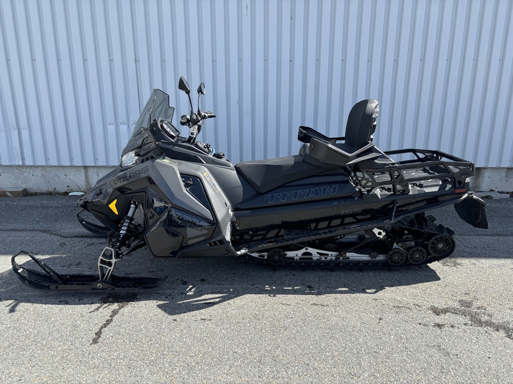 2025 Polaris Titan 650 Adv 155 (1.8-inch) Demo alt