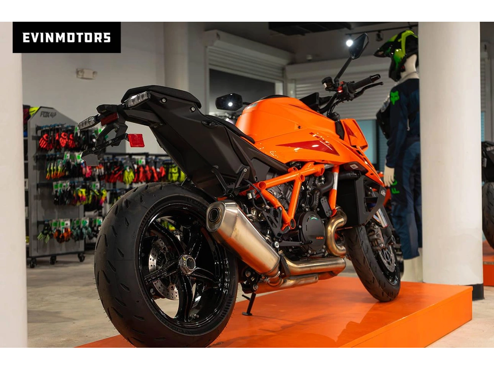 2026 Ktm 1390 Super Duke R